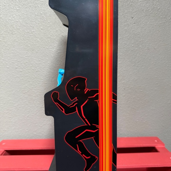 Disney Tron Ares Light-Up Arcade Popcorn Bucket Regal Exclusive NEW - Picture 3 of 7